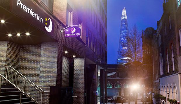 Premier Inn London Bank Exterior photo